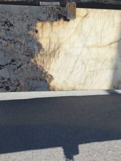 ☀️Grateful for long time clients Rita and Butchie ❤️ They're backlighting Patagonia Quartzite in their kitchen. Here are a few videos of the slab backlit from the sun in the slab yard☀️ ✨️@ritaann57 ✨️
#patagoniaquartzite #backlitquartzite #southphillybusiness 
#philadelphiabuilders #stonefabrication