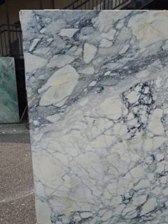 We're getting these client-select marble slabs ready for their forever home. Follow @angelosmarblephila for BTS / install pics.
•
•
•
#marblefabrication #marblecountertops #calacattamarble
#brecciamarble #southphillybusiness